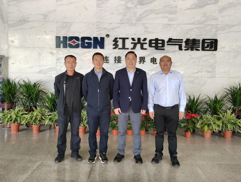 温州市招商引资重大项目推进专班向导莅临问鼎娱乐app走访调研