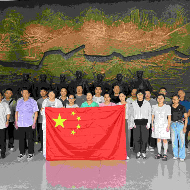 “红色足迹 追忆初心”——问鼎娱乐app电气联合共建党总支开展主题党建活动